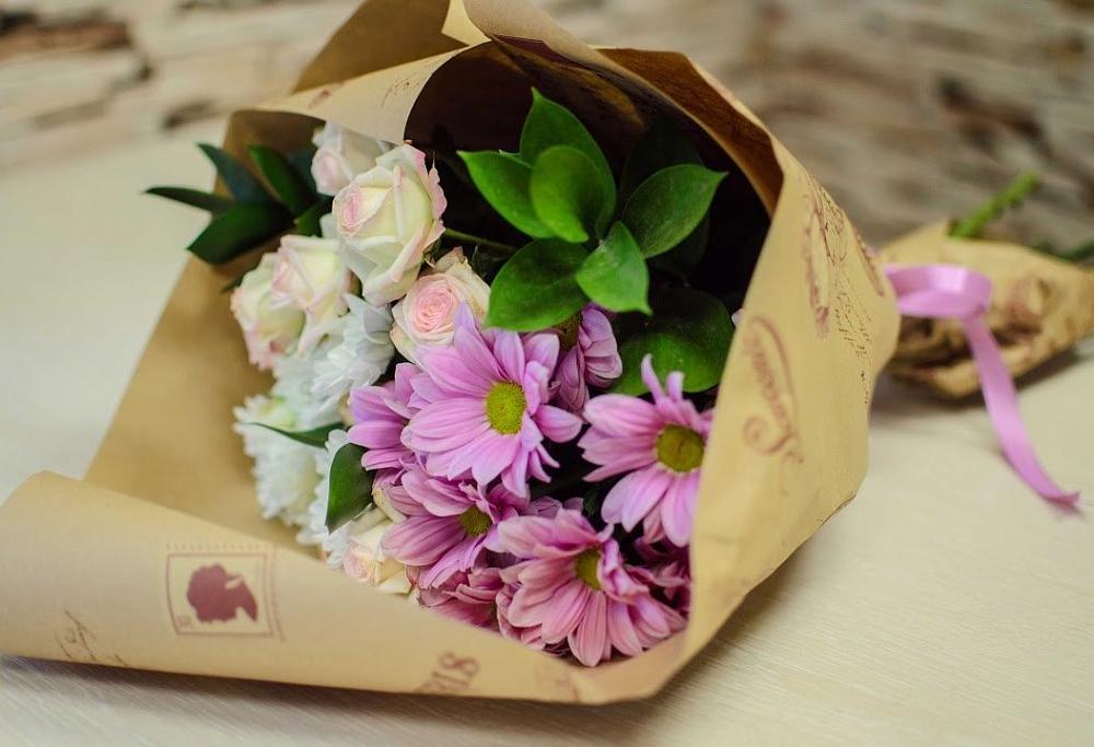 Букет цветов из: Розы и Хризантемы в Пограничный