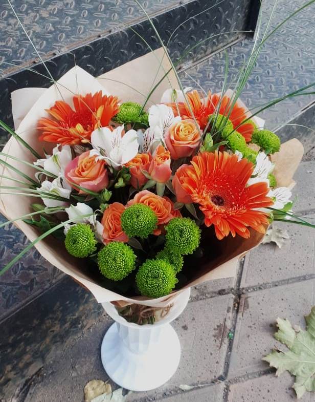 Букет цветов из: Герберы, Хризантемы, Альстромерии и Розы в Пограничный