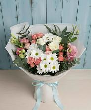 Букет цветов из:  Розы, Лизиантусы и Хризантемы в Пограничный