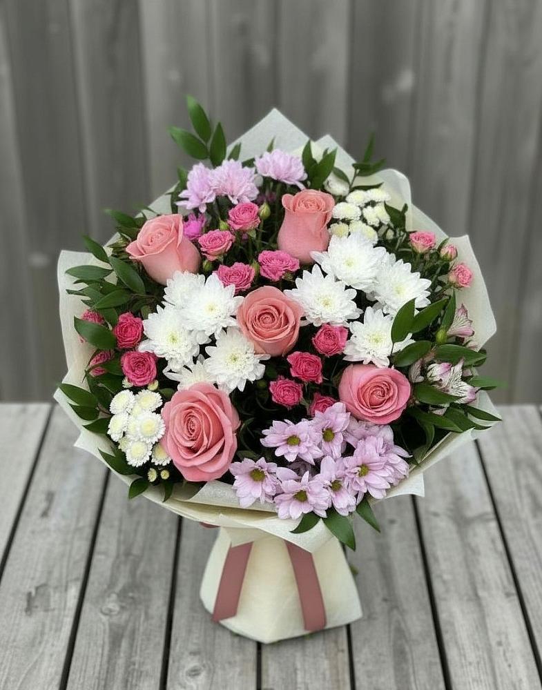 Букет цветов из: Альстромерии, Гвоздики, Розы и Хризантемы в Пограничный
