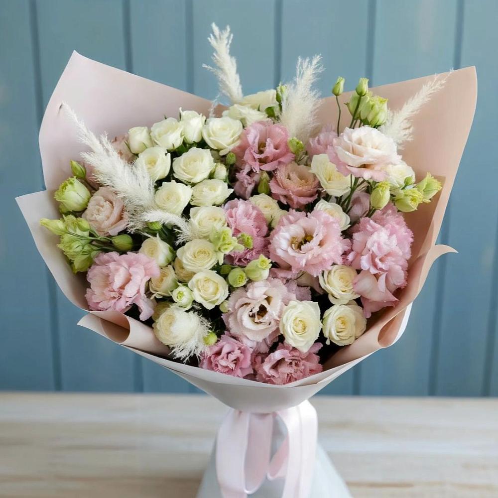 Букет цветов из: Альстромерии и Розы в Пограничный