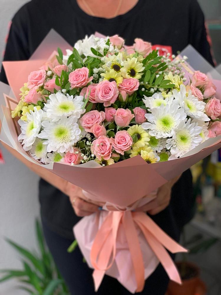 Букет цветов из: Розы и Хризантемы в Пограничный