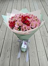 Букет цветов из:  Альстромерии в Пограничный