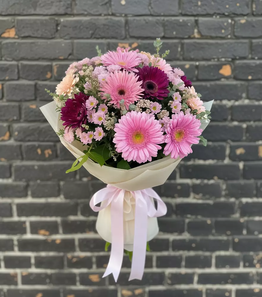 Букет цветов из: Герберы и Хризантемы в Пограничный
