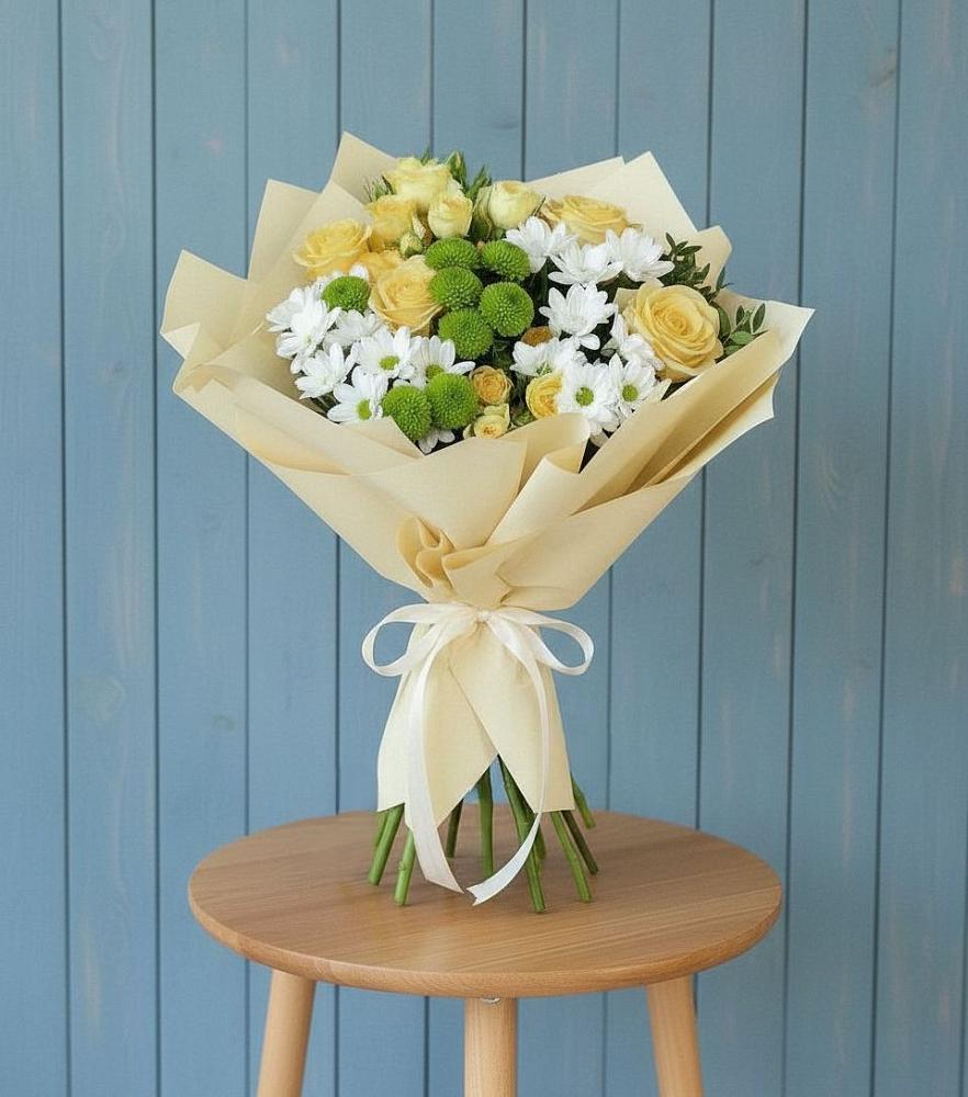 Букет цветов из: Хризантемы и Розы в Пограничный