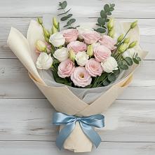 Букет цветов из:  Лизиантусы в Пограничный