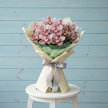Букет цветов из:  Орхидеи и Розы в Пограничный