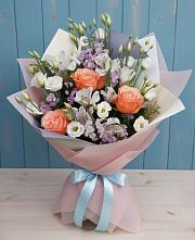 Букет цветов из:  Лизиантусы, Розы, Альстромерии и Гипсофила #REPLACE_PRED# Пограничный