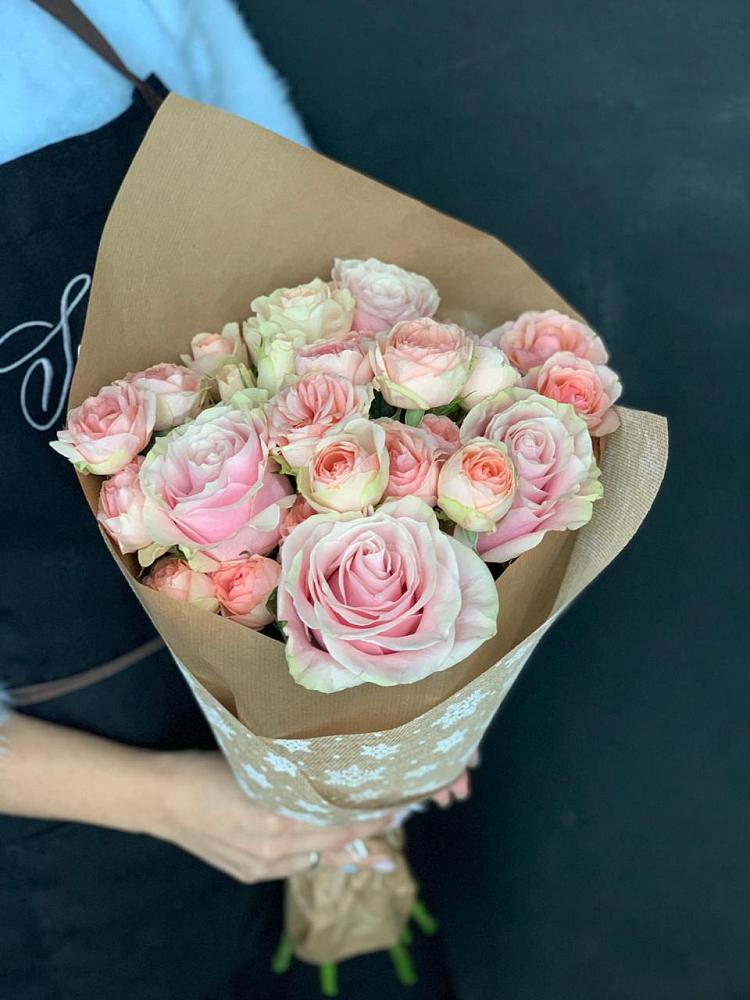 Букет цветов из: Хризантемы и Розы в Пограничный